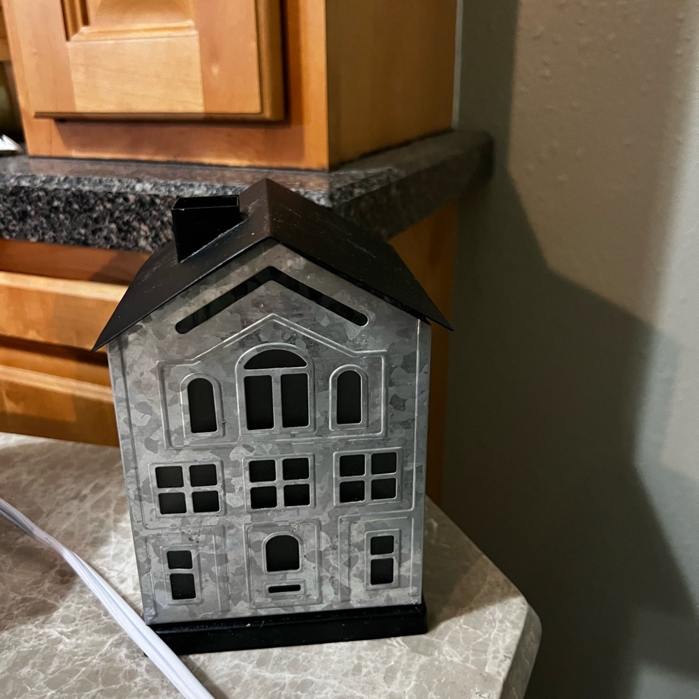 Metal House wax warmer
